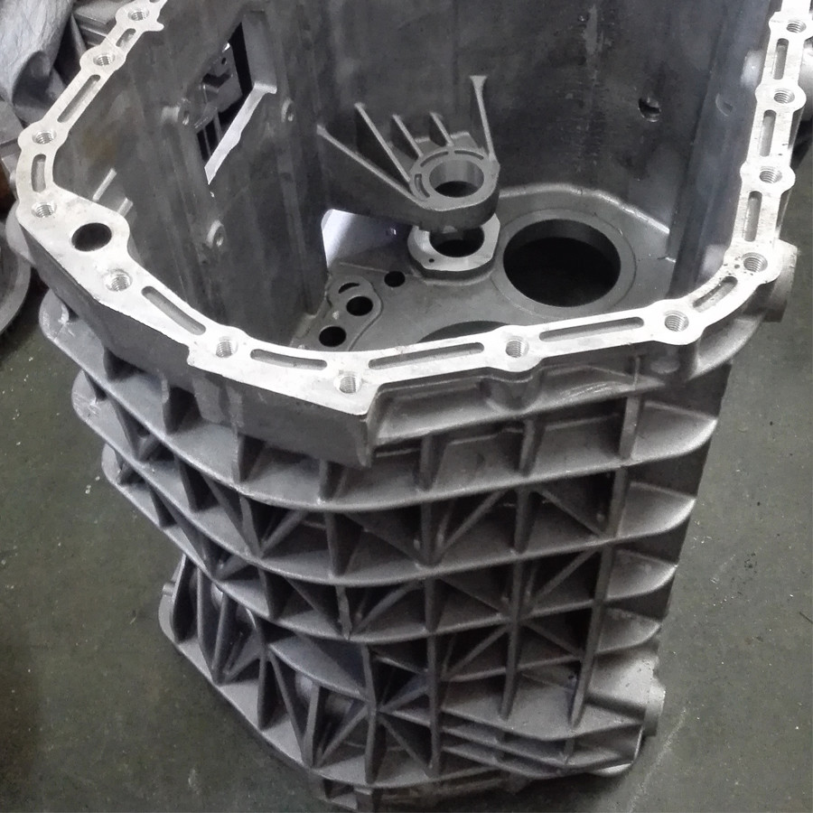 aluminum gearbox housing making machine low pressure die casting machine